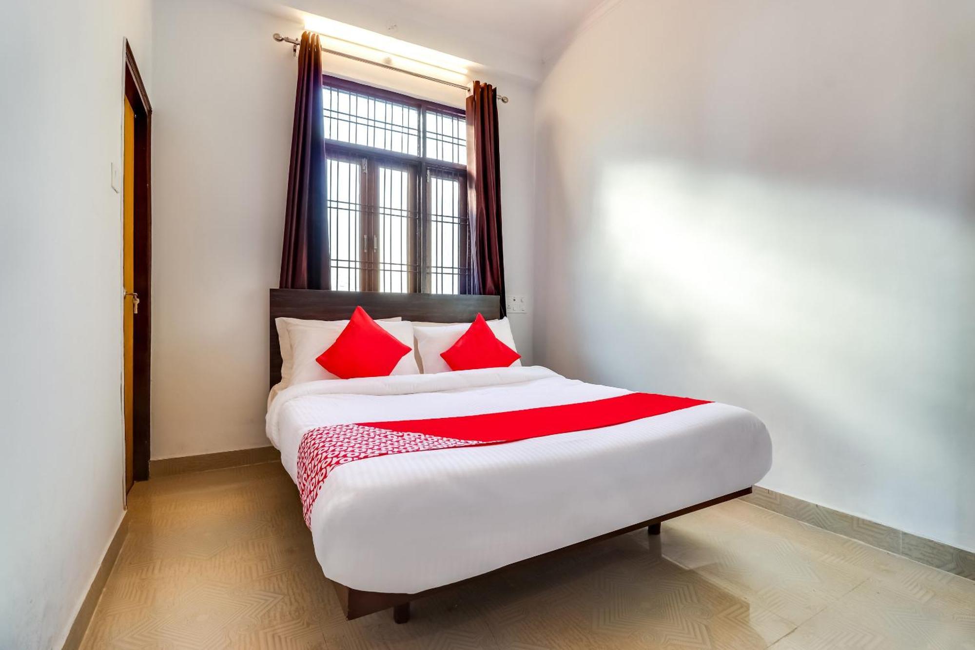 Hotel O The Velvet Chinhat Tiraha Luaran gambar