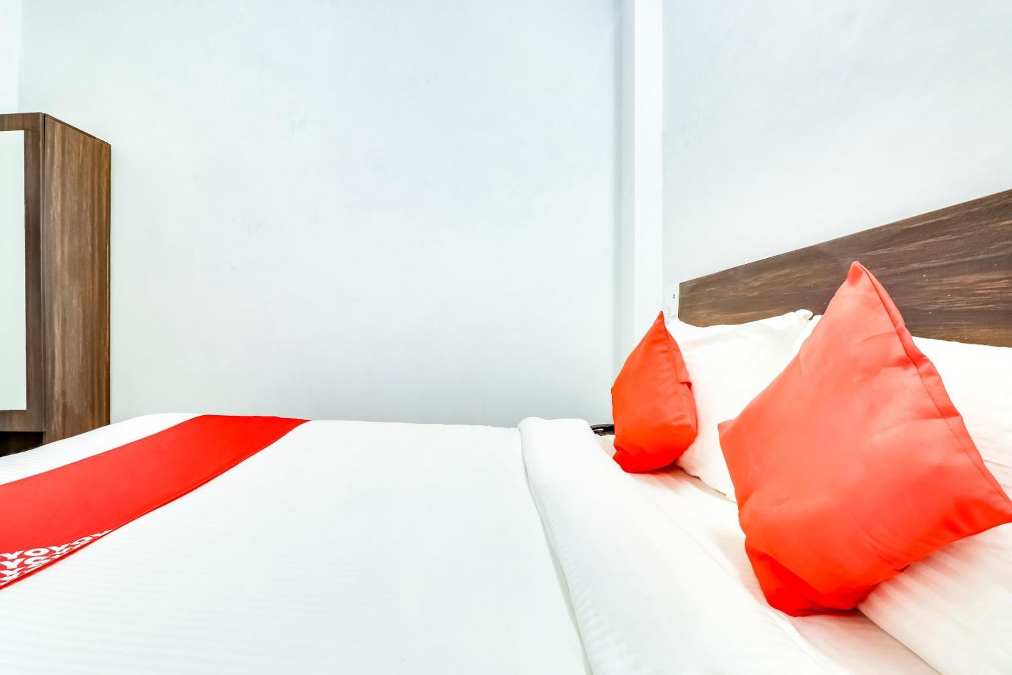 Hotel O The Velvet Chinhat Tiraha Luaran gambar